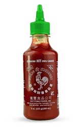 SRIRACHA HOT CHILLI 17 OZ