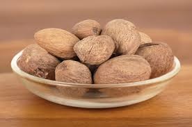 whole nutmeg